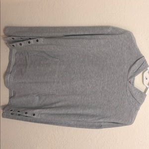 Women's light weight grey pull over